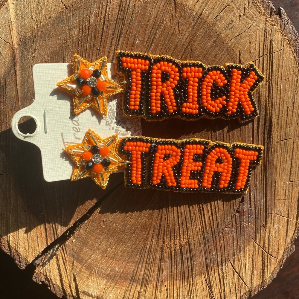 Trick or treat seed bead earrings